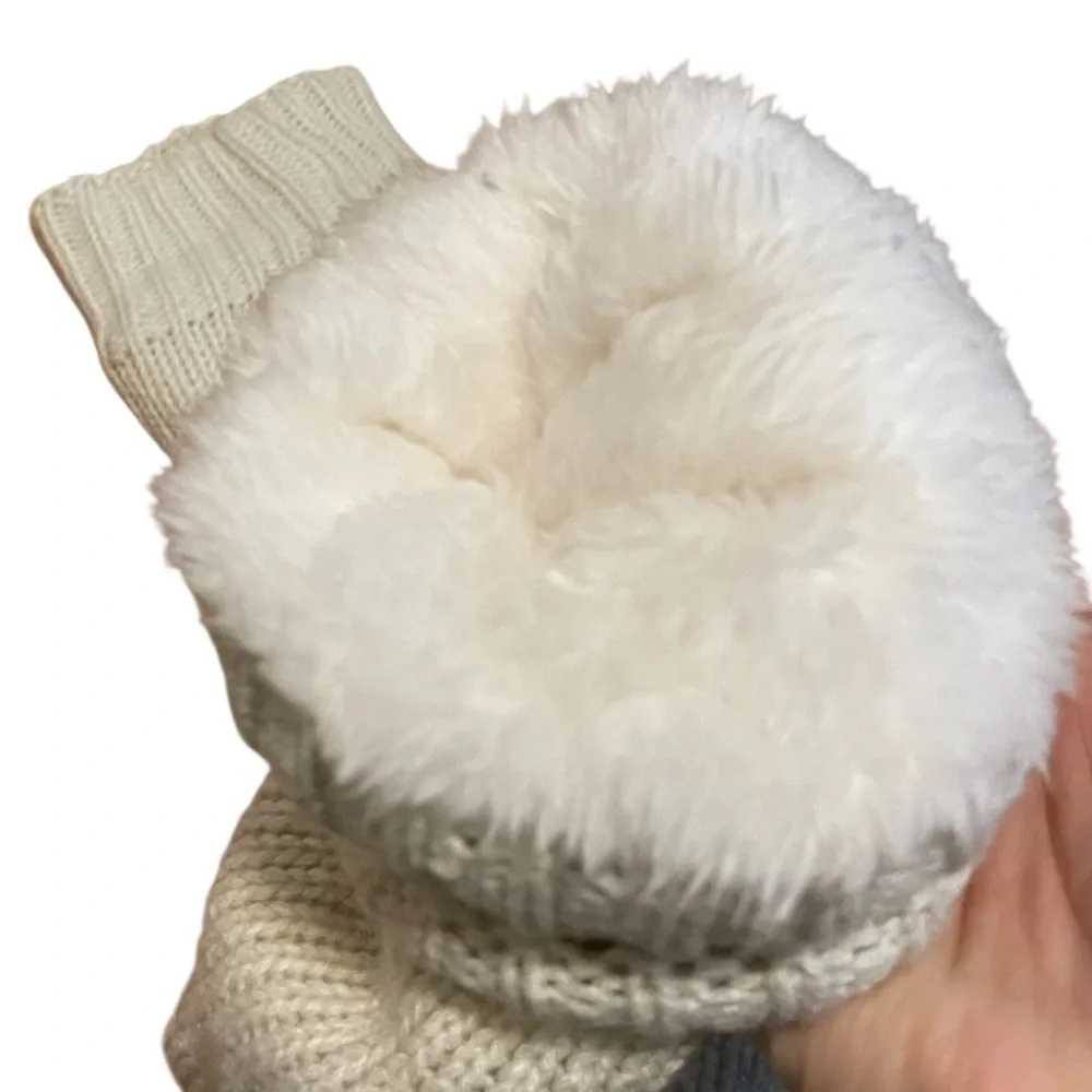 Women’s Plush Warm Cozy House Slipper Grip Socks Cream NEW